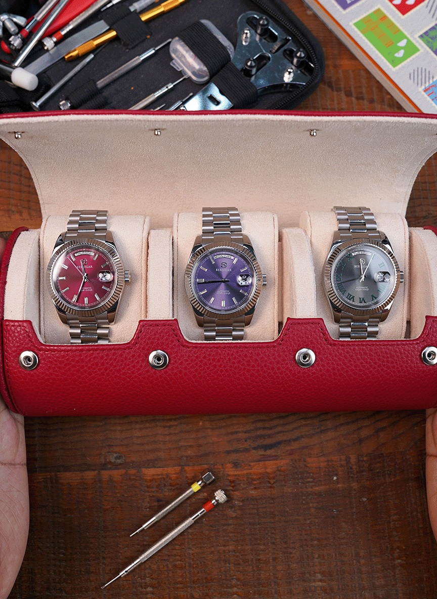 Red Watch Roll – Three Watches