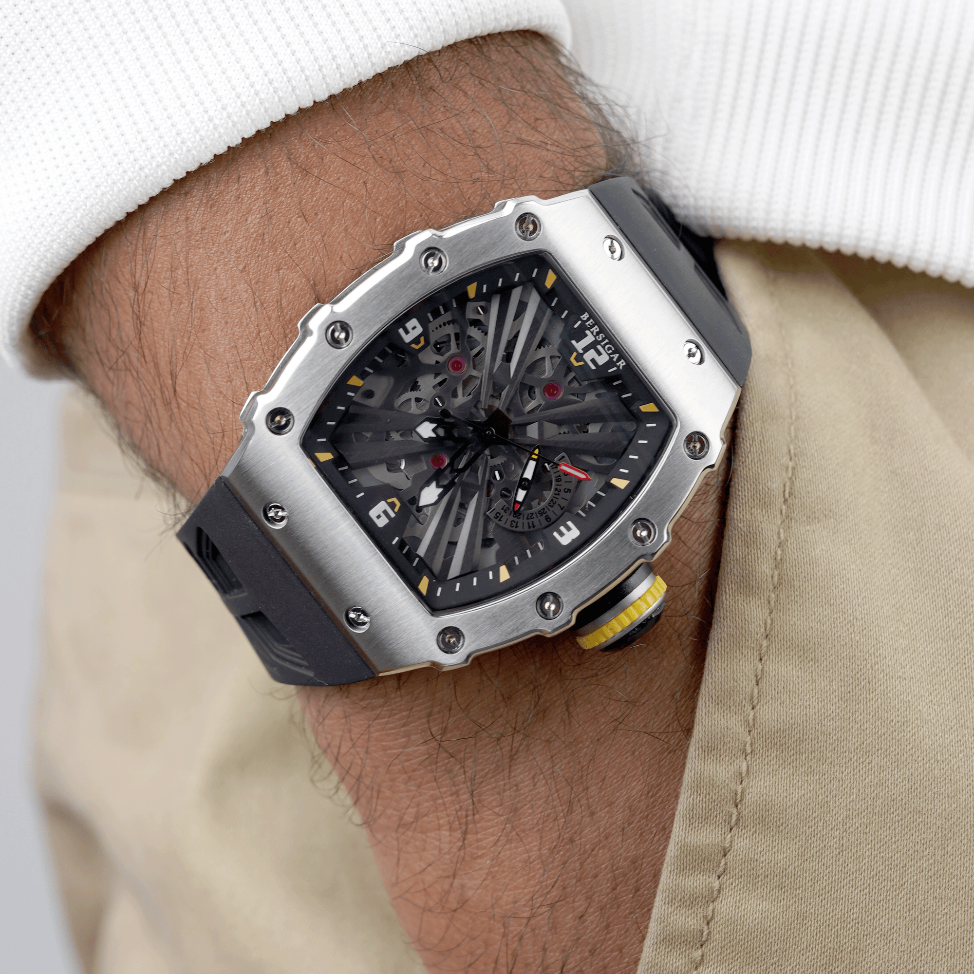 BERSIGAR RICHARDO 1738 