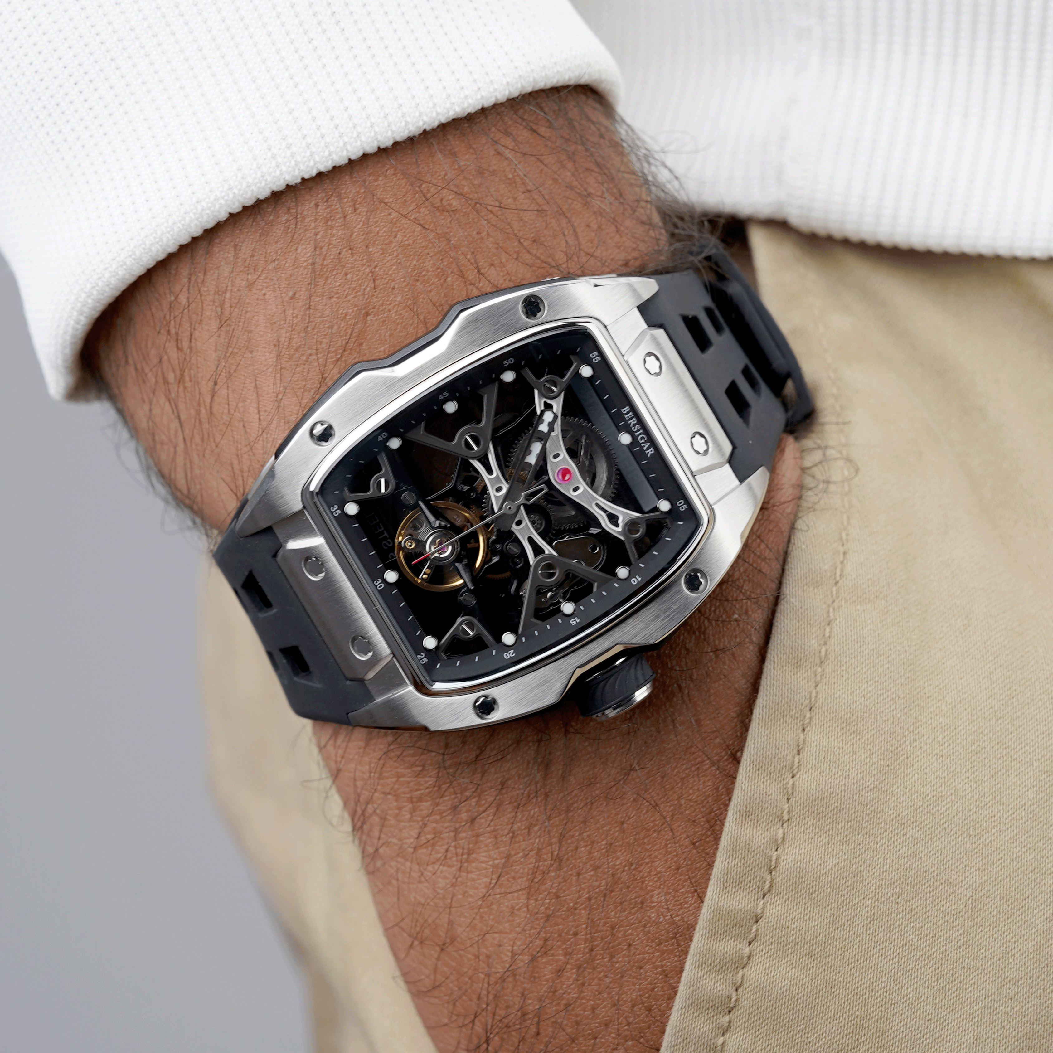 BERSIGAR RICHARDO YS018